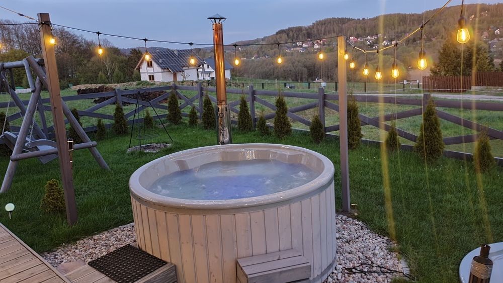 Domek na Kaszubach z balią i sauną nad jeziorem
