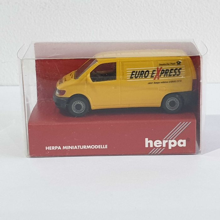 Model Mercedes-Benz VITO - Deutsche Post Euro Express 1:87 Herpa