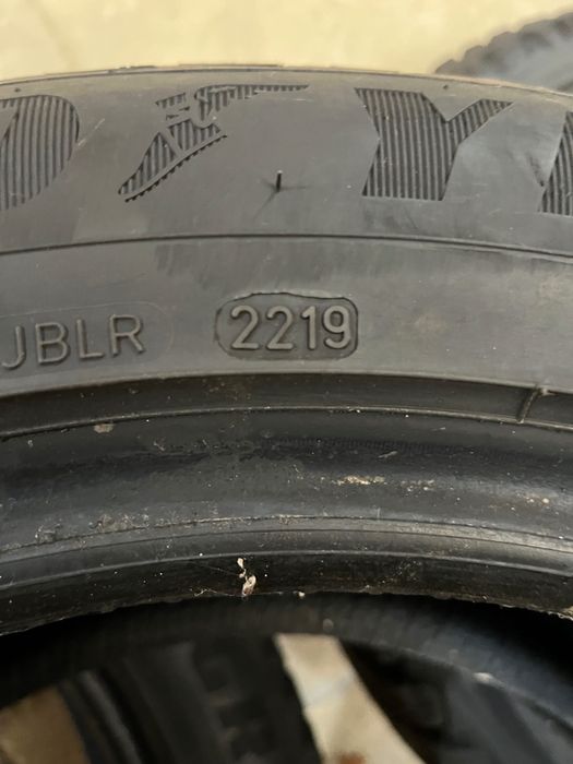 Шини Goodyear UltraGrip Ice Arctic 235/55 R18 104T
