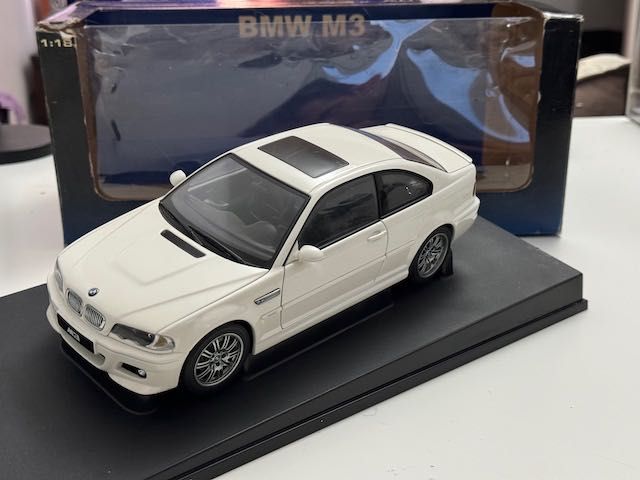 1:18 AUTOart BMW M3 (E46) Coupe / Alpine White / 70545