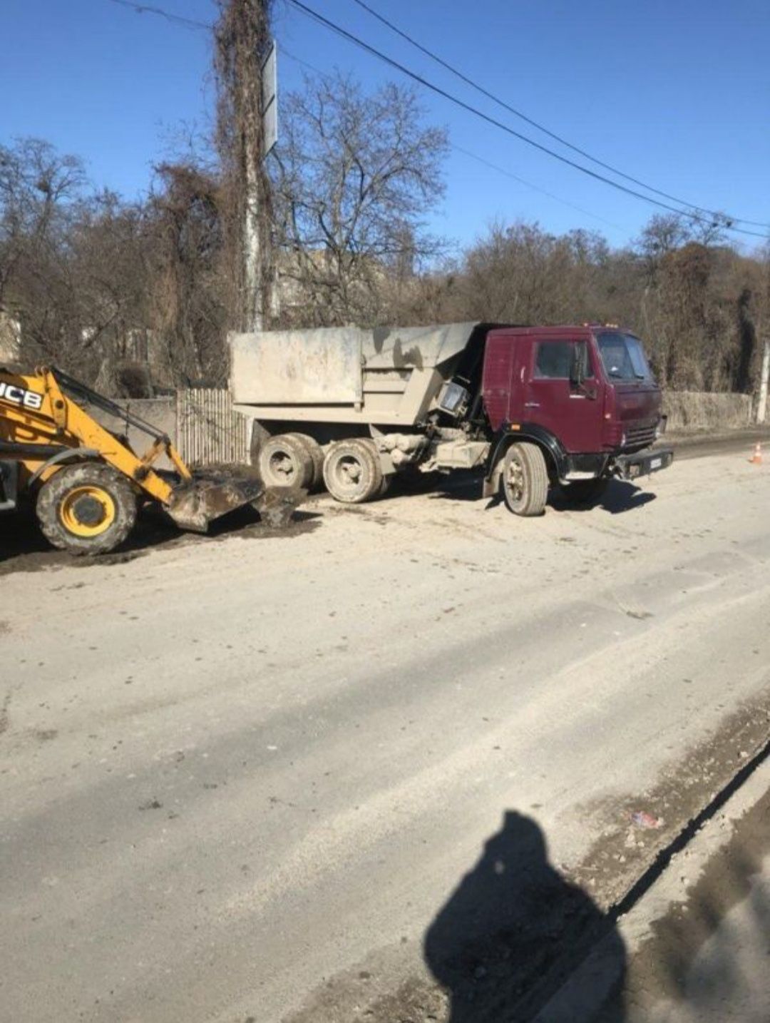 Аренда услуги Экскаватора-Погрузчика , Камаз самосвал 13 тонн вывоз