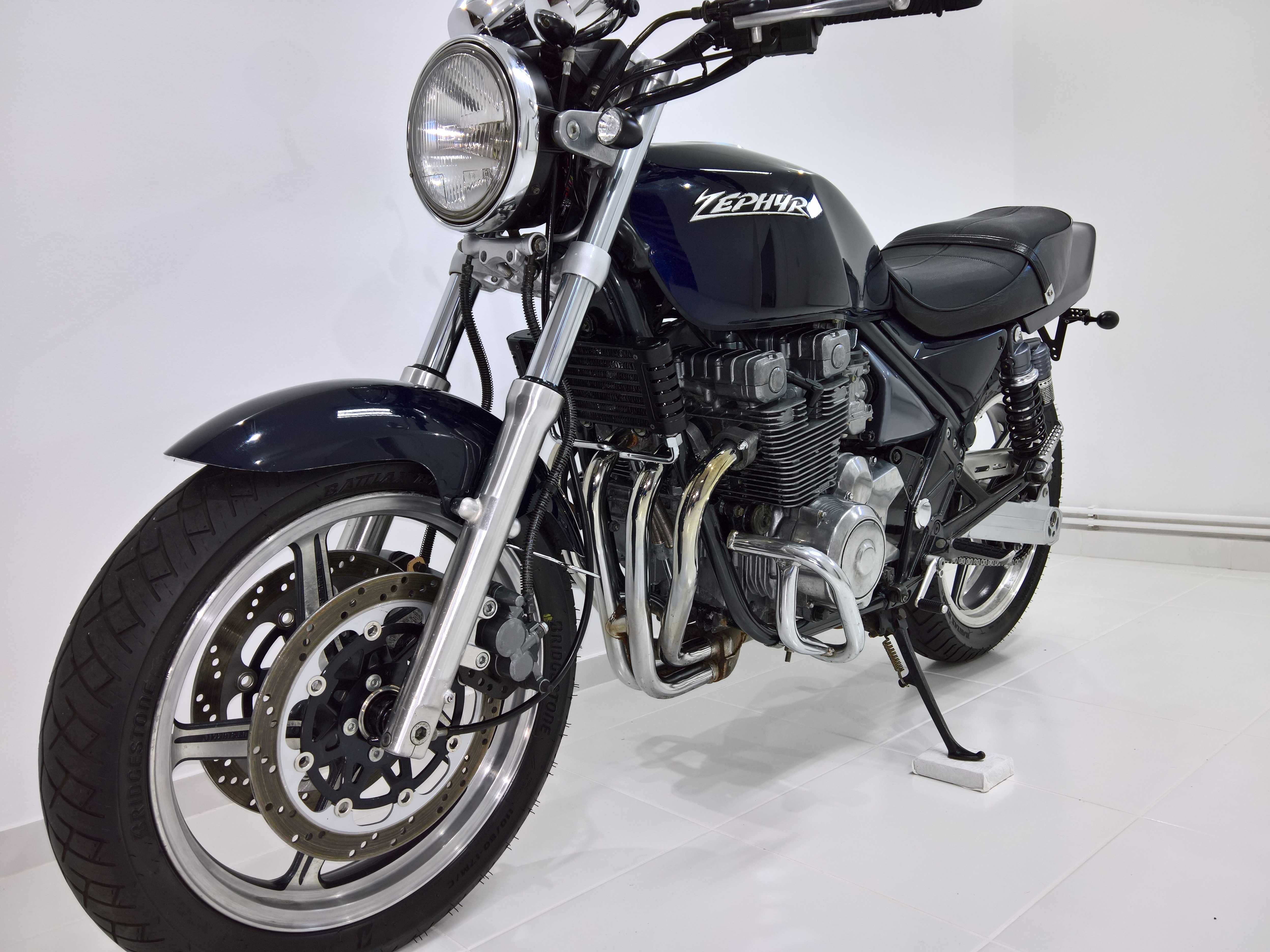 KAWASAKI ZEPHYR 550 ZR 550 Bezwypadkowy Oryginał