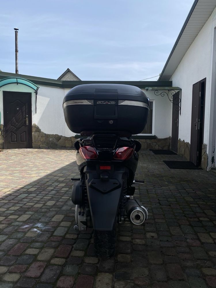 Yamaha XMAX 250i