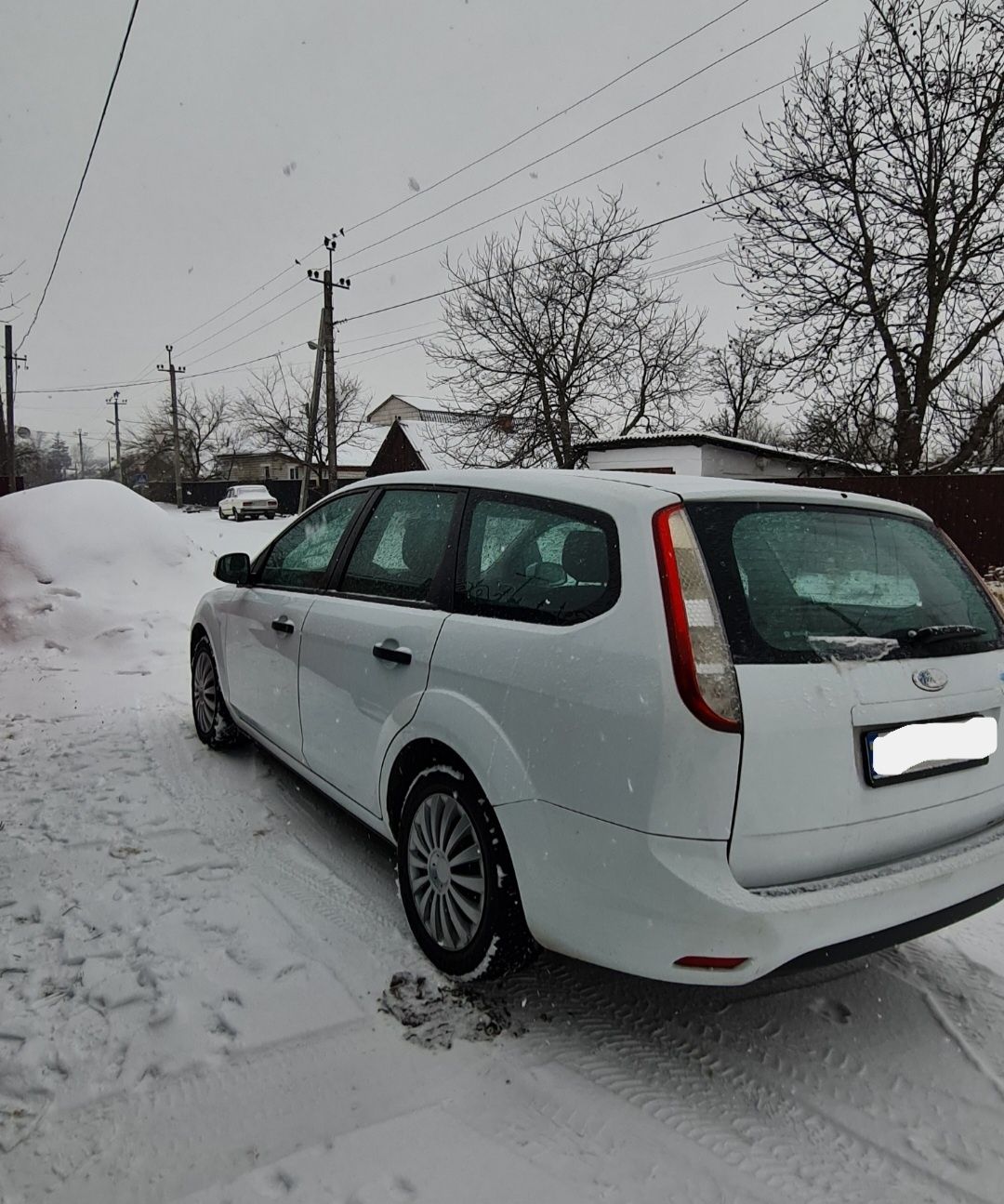 Продається автомобіль Ford Focus  універсал-в