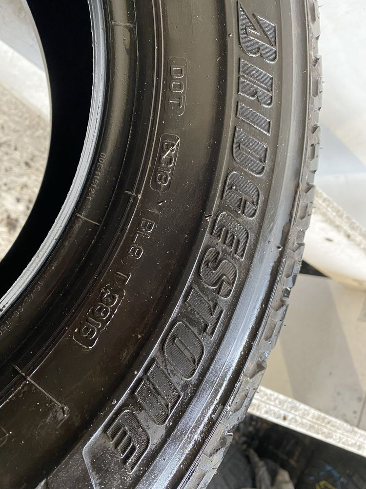 Opona pojedyncza 215/70/15c Bridgestone Duravis