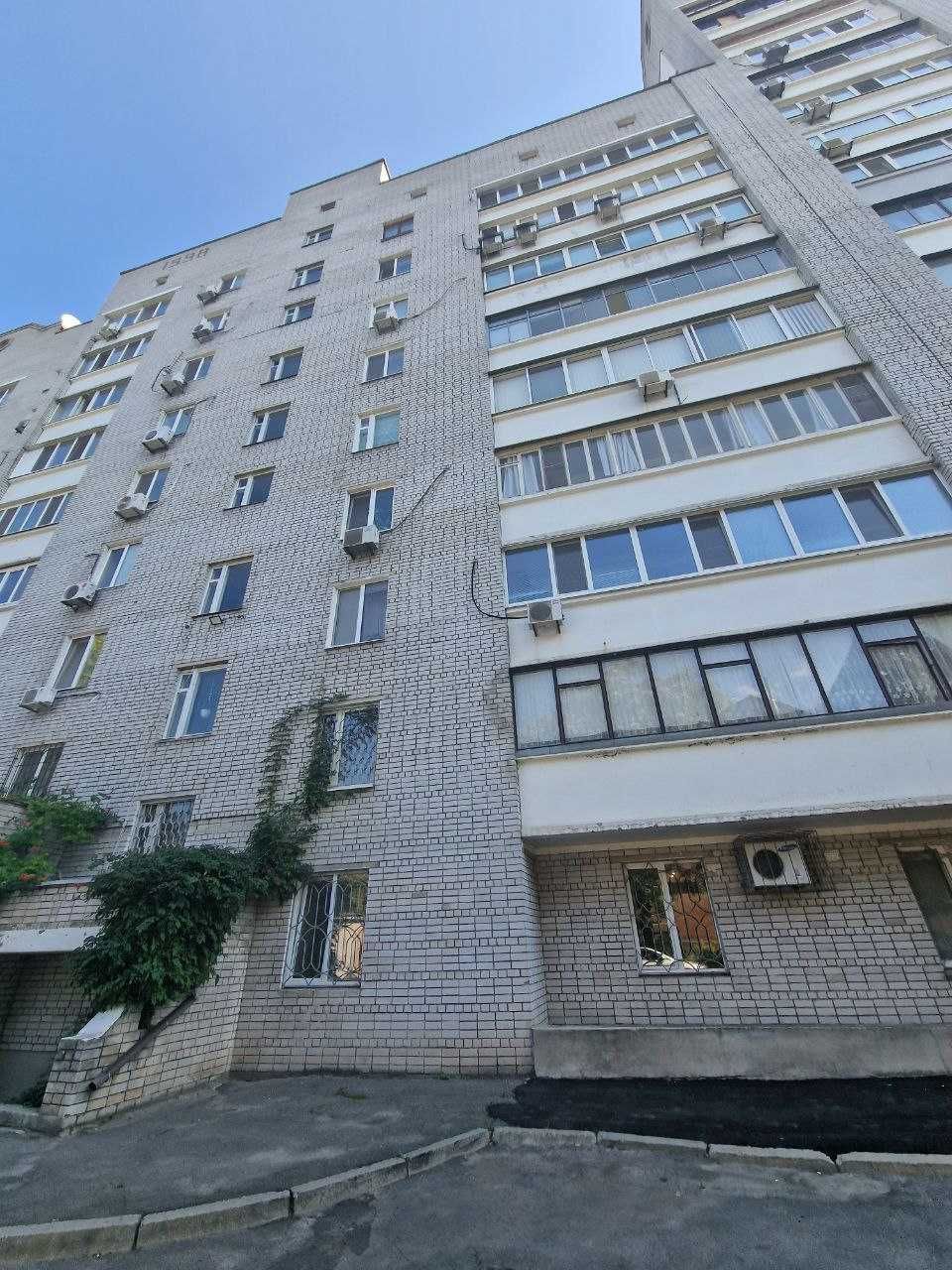 Продажа 3-комн квартира с ремонтом Кедрина 66 (середина ул.Рабочая)