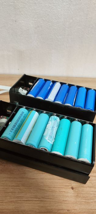 18650 аккумуляторы, сняты с новых боксов.