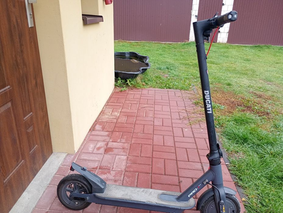 Ducati Pro Evo uszkodzona.