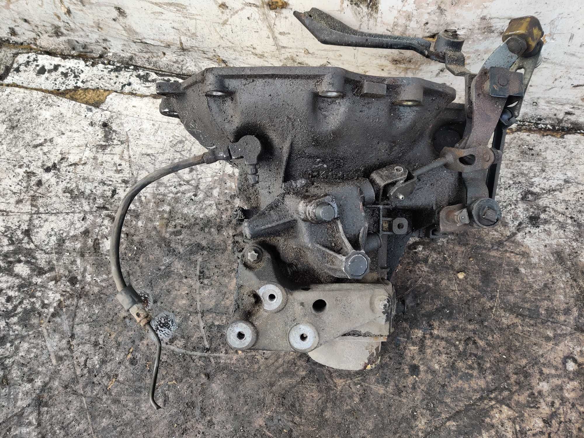 Opel Astra G II 2 1.6 16V Skrzynia Biegów F17C374