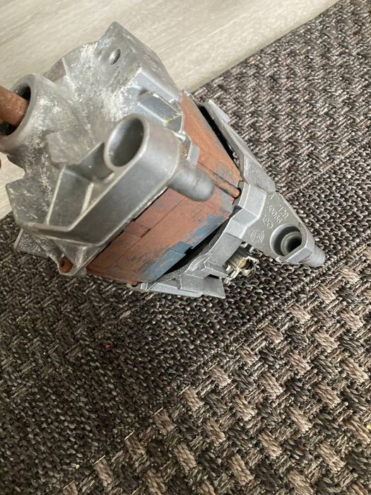 Мотор до пральної машини