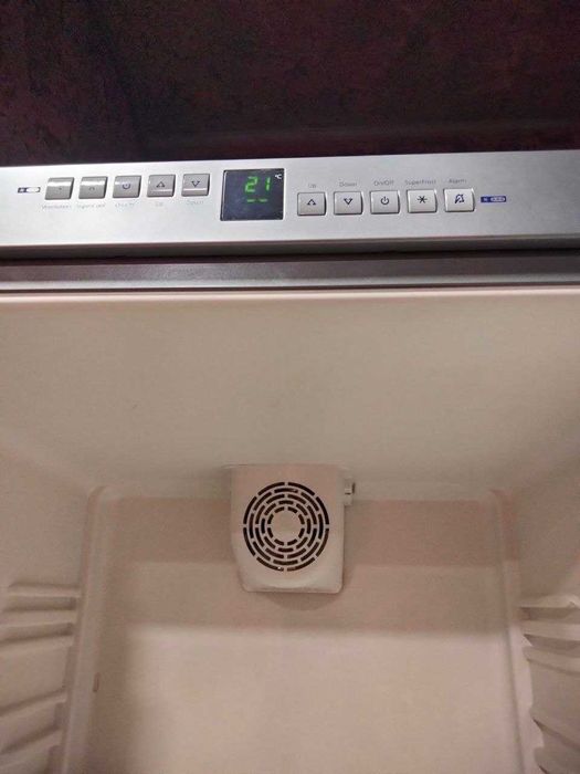 холодильник німецький оригінал двокамерний  Liebherr CN 3866