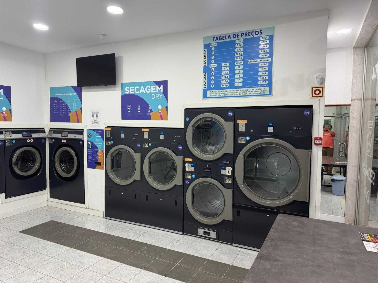 LAVANDARIA Self- Service Bem Localizada