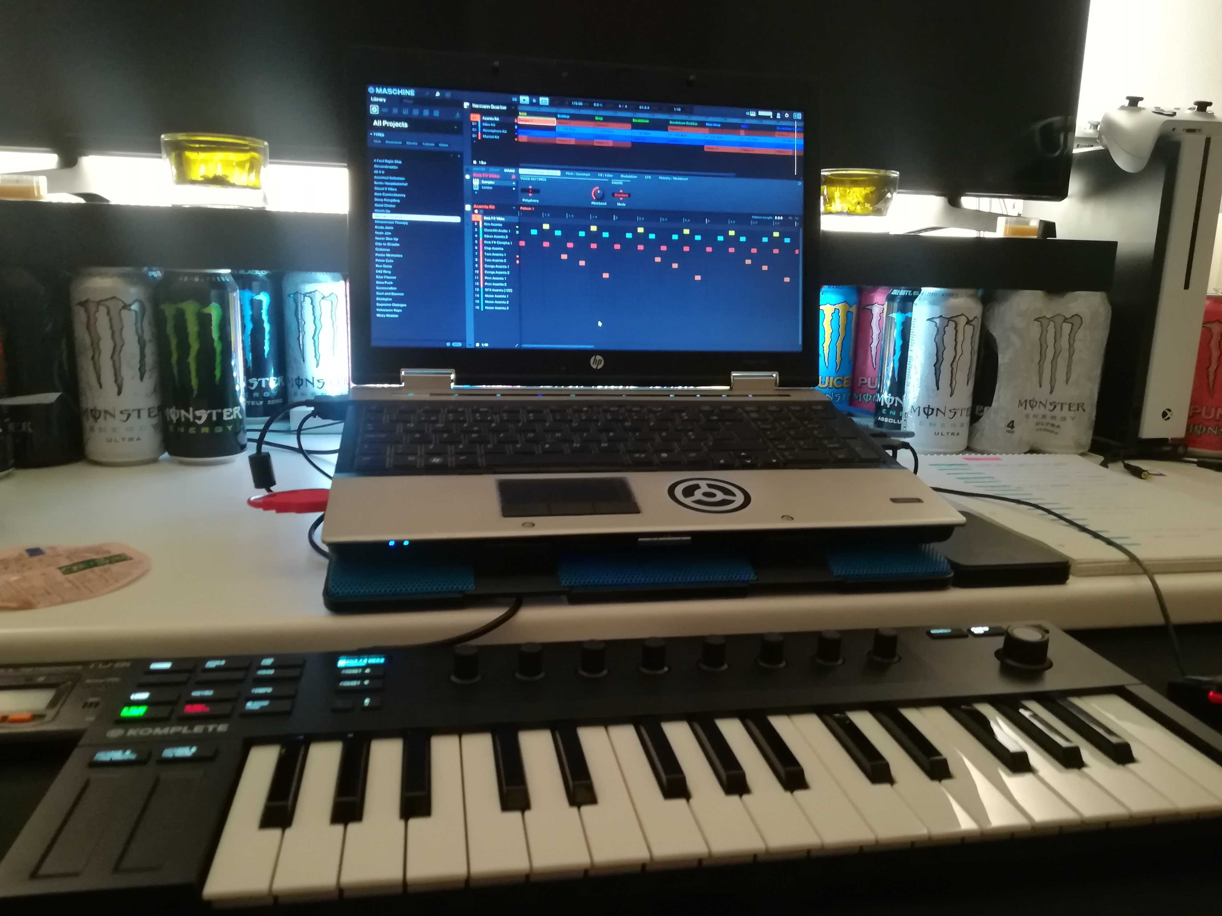 Komplete Kontrol M32