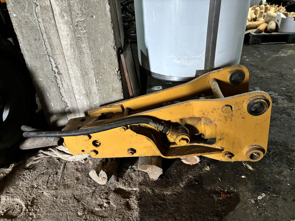 Martelo Pneumatico - retro-escavadora Caterpillar