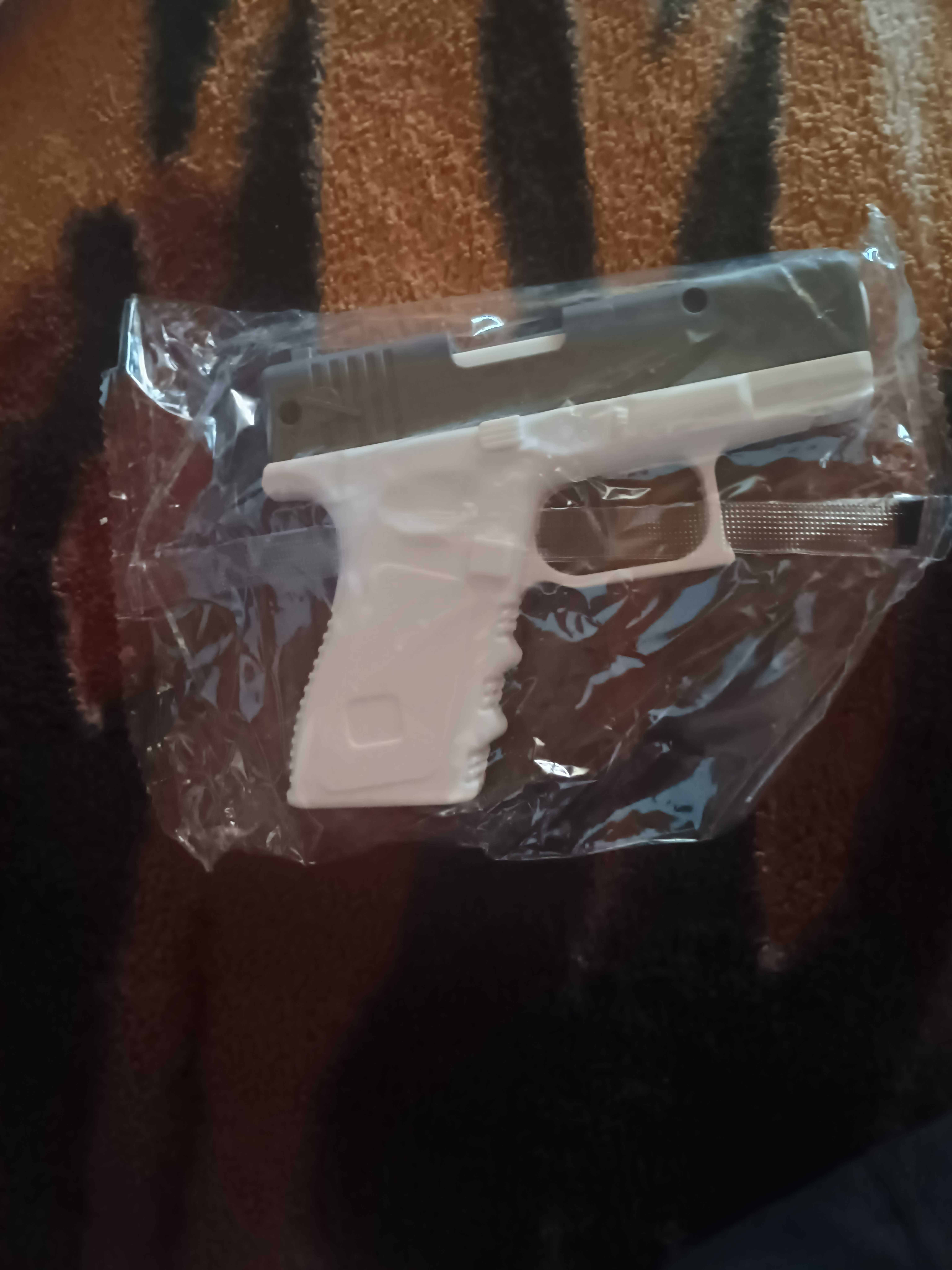 Водяний пістолет, Glock