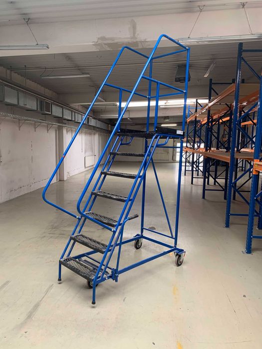 Drabina magazynowa jezdna PROMAG DMP 1,75m, schody na kółkach