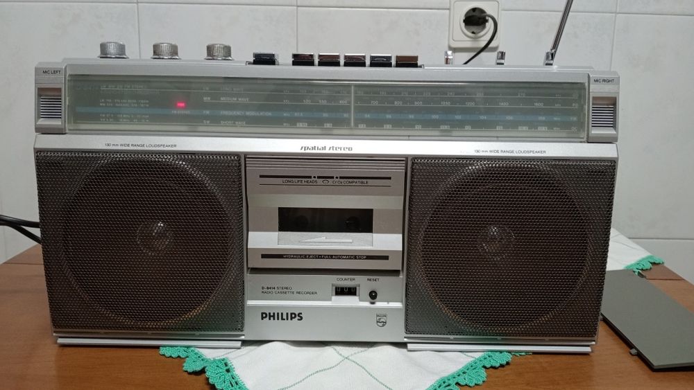 Bombox Philips radio cassete