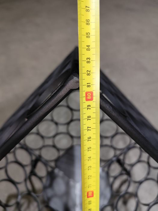 Metalowy kosz , palenisko ogrodowe