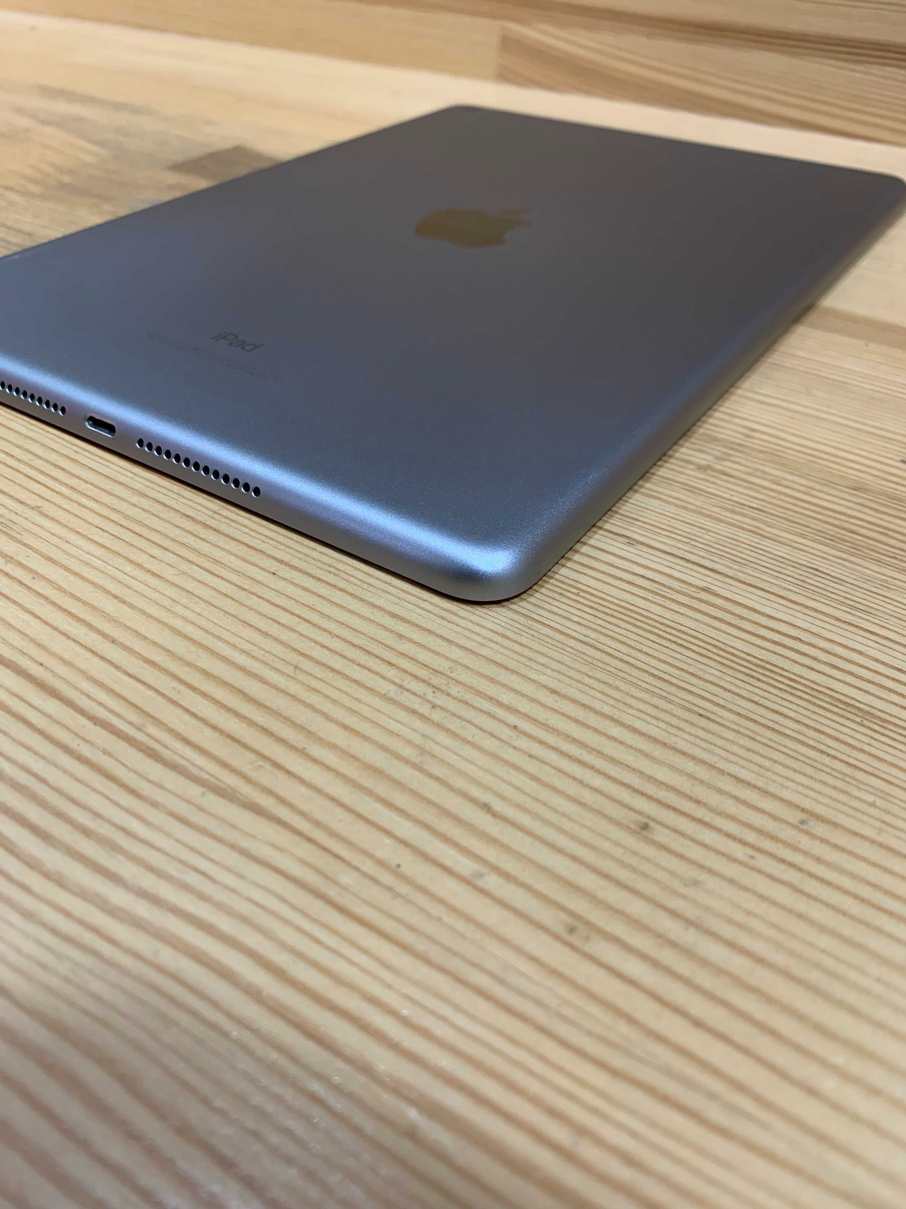 iPad (6Gen 2018) 32Gb Wi-Fi Space Gray Магазин / Гарантия