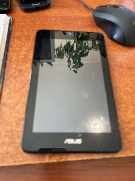 Телефони на запчастини