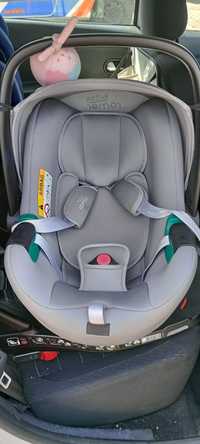 Britax Romer Baby Safe 3 i-size z bazą obrotową