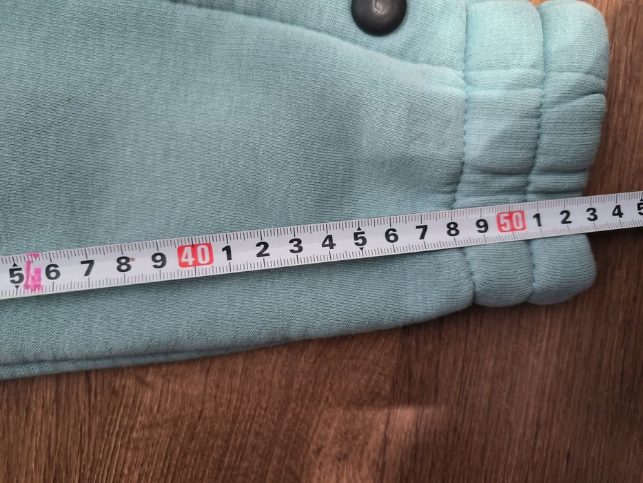 Спортивний костюм на дівчинку