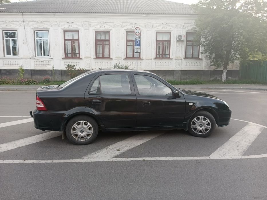 Автівка 2012 року 1.5 газ/бензин в гарному стані!