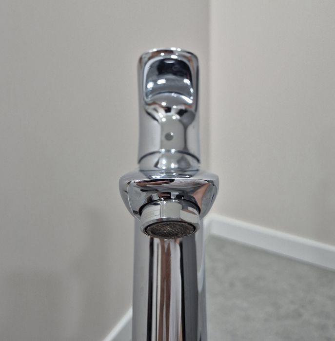 Продам змішувач Hansgrohe Logis