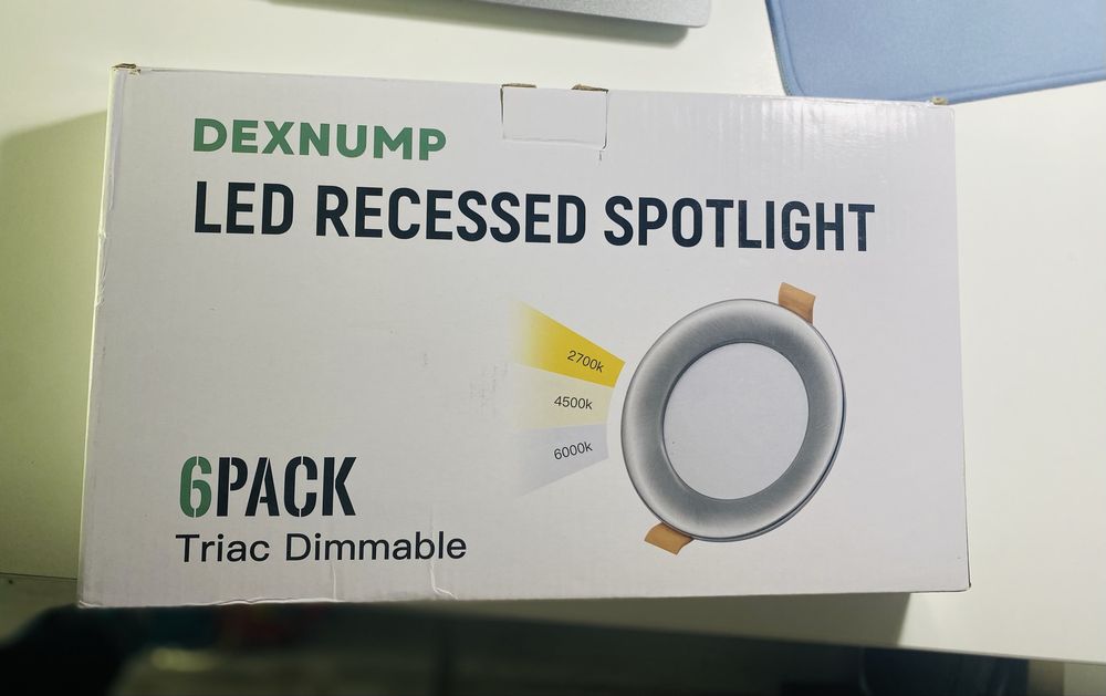 Oświetlenie montowane w suficie  6-cio pak lamp Led