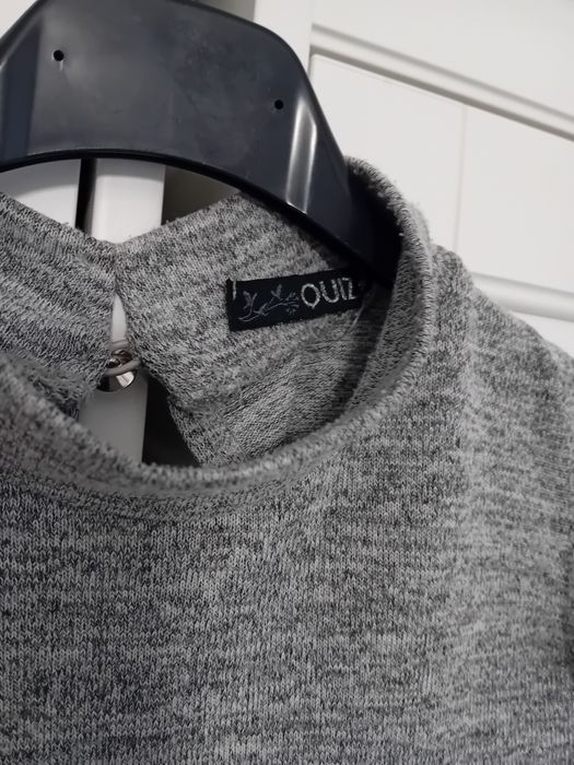 #Quiz bluzka tunika bez ramion szara