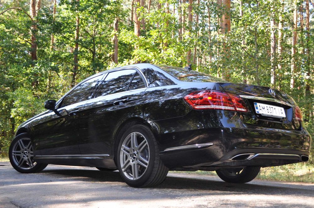 Mercedes-Benz E-Class W212 E220