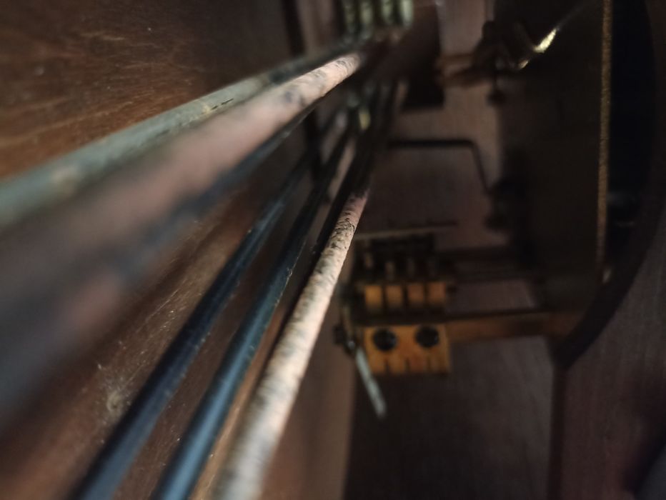 Relógio antigo de parede