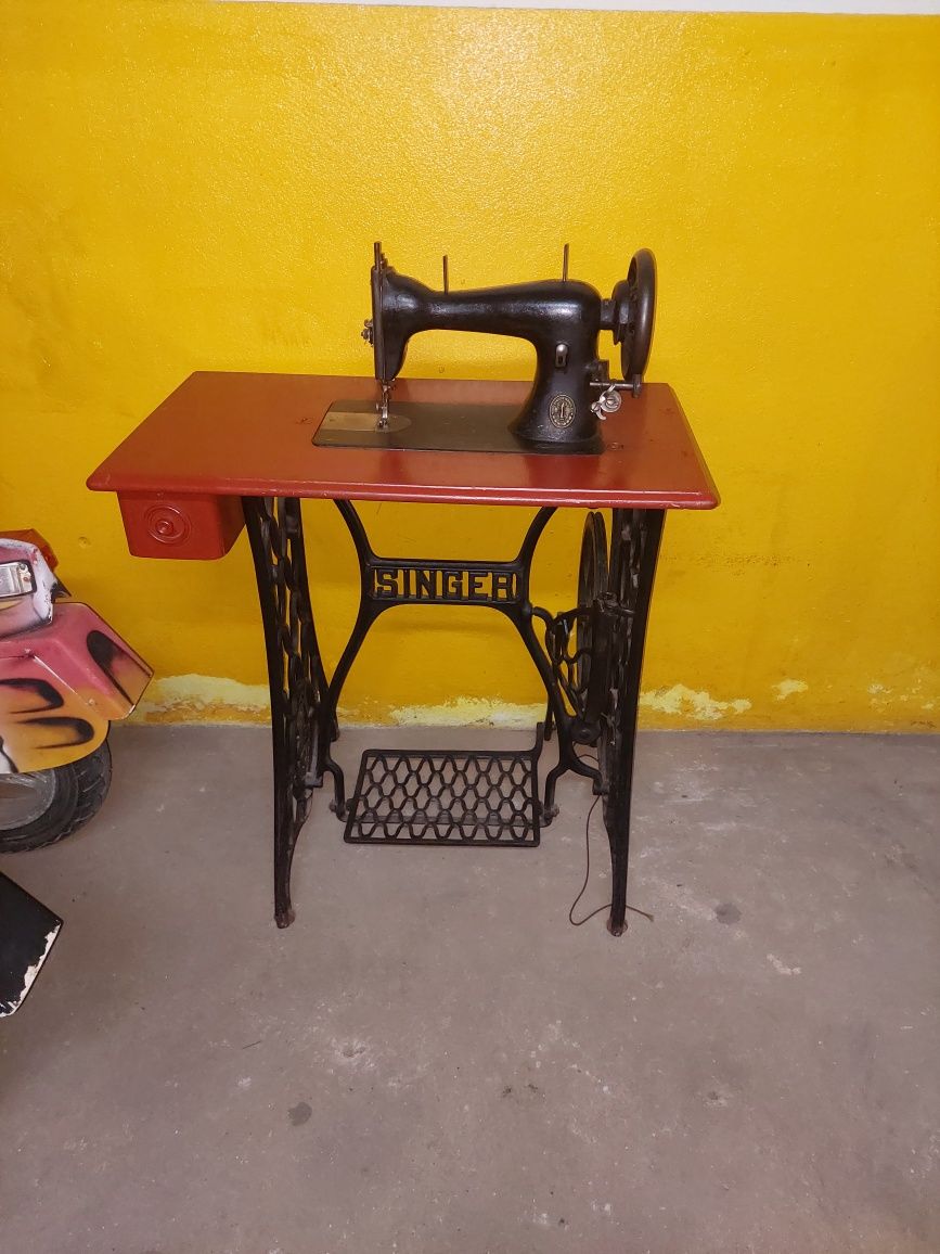 máquina de costura singer oliva
