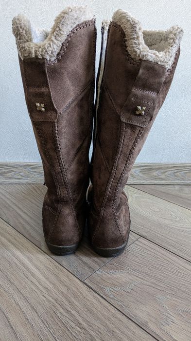 Чоботи зимові Timberland віддаю