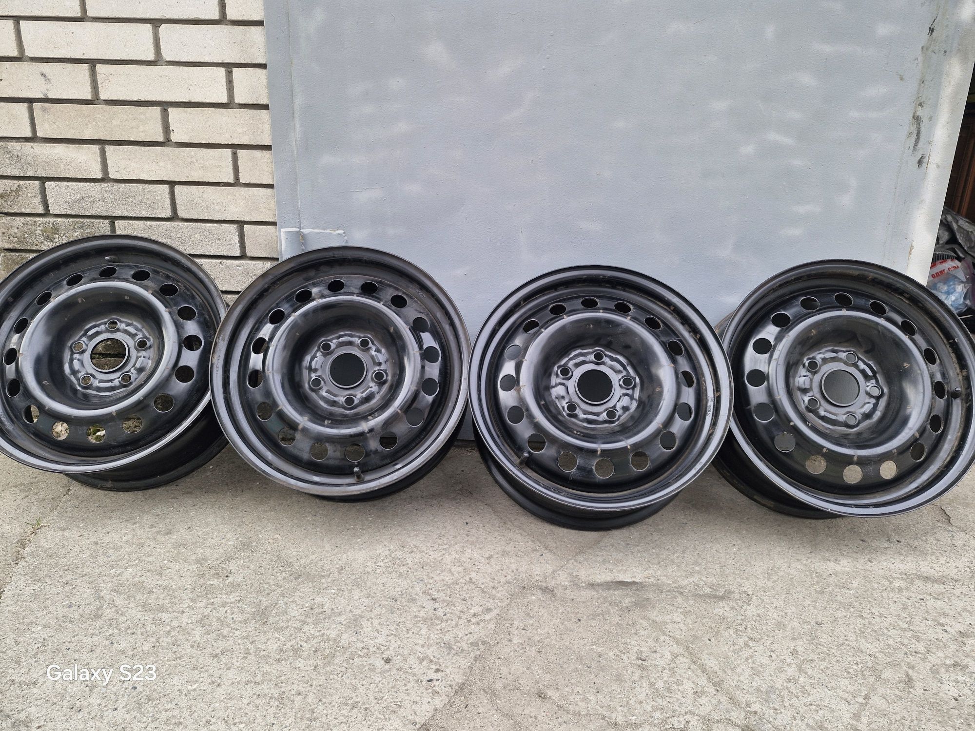 Продам стальные диски R16 6.5 5×114.3 ET45 60.1