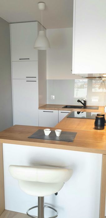 Piekna sloneczna kawalerka 5 pietro  Rapackiego 22 os. Magnolia