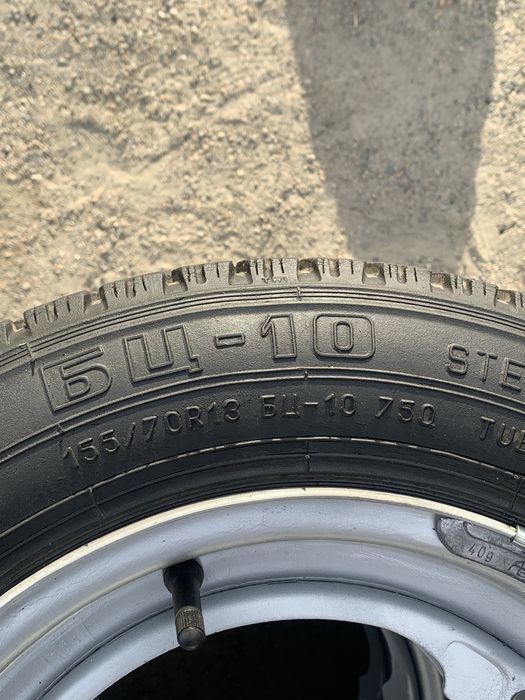 Продам комплект дисков с зимней резиной на таврию,славуту