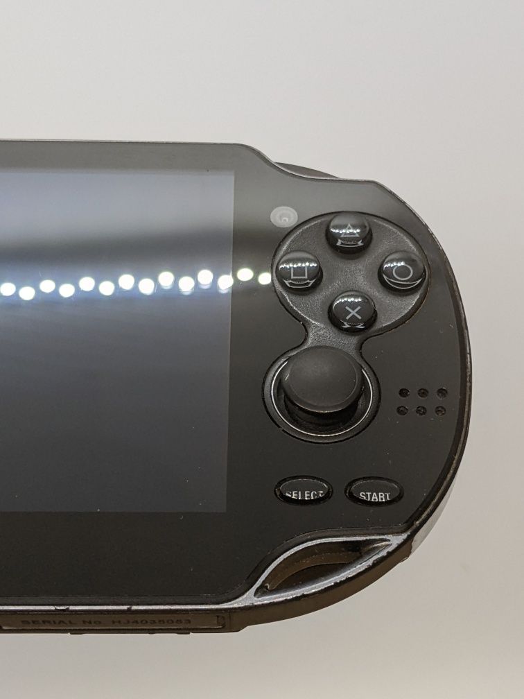 PS Vita OLED 64gb з іграми + чохол
