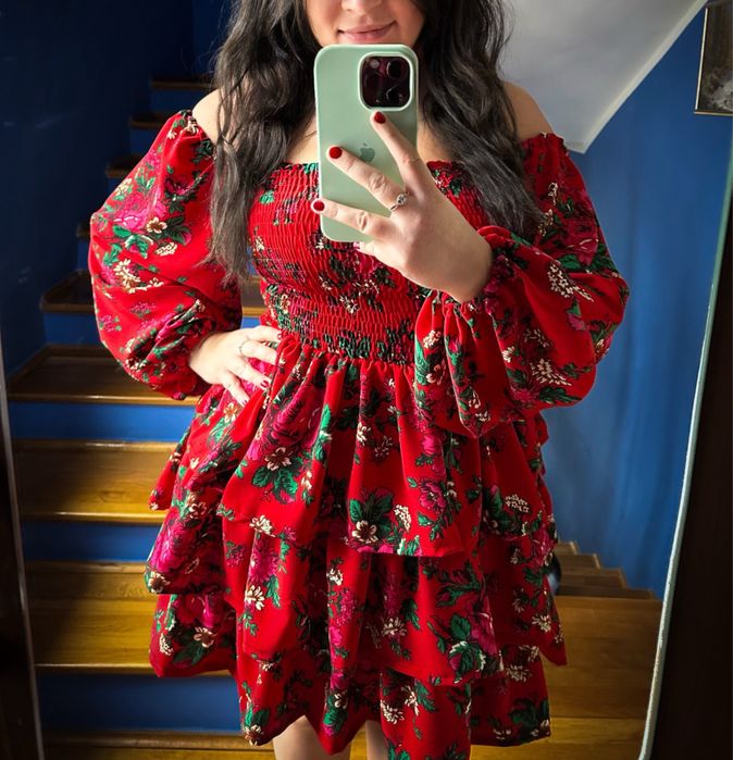 Czerwona sukienka wieczorowa góralska na wesele