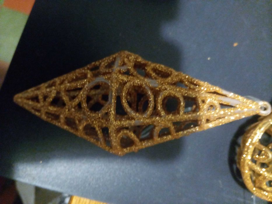 Елочные игрушки оригинальной ажурной формы