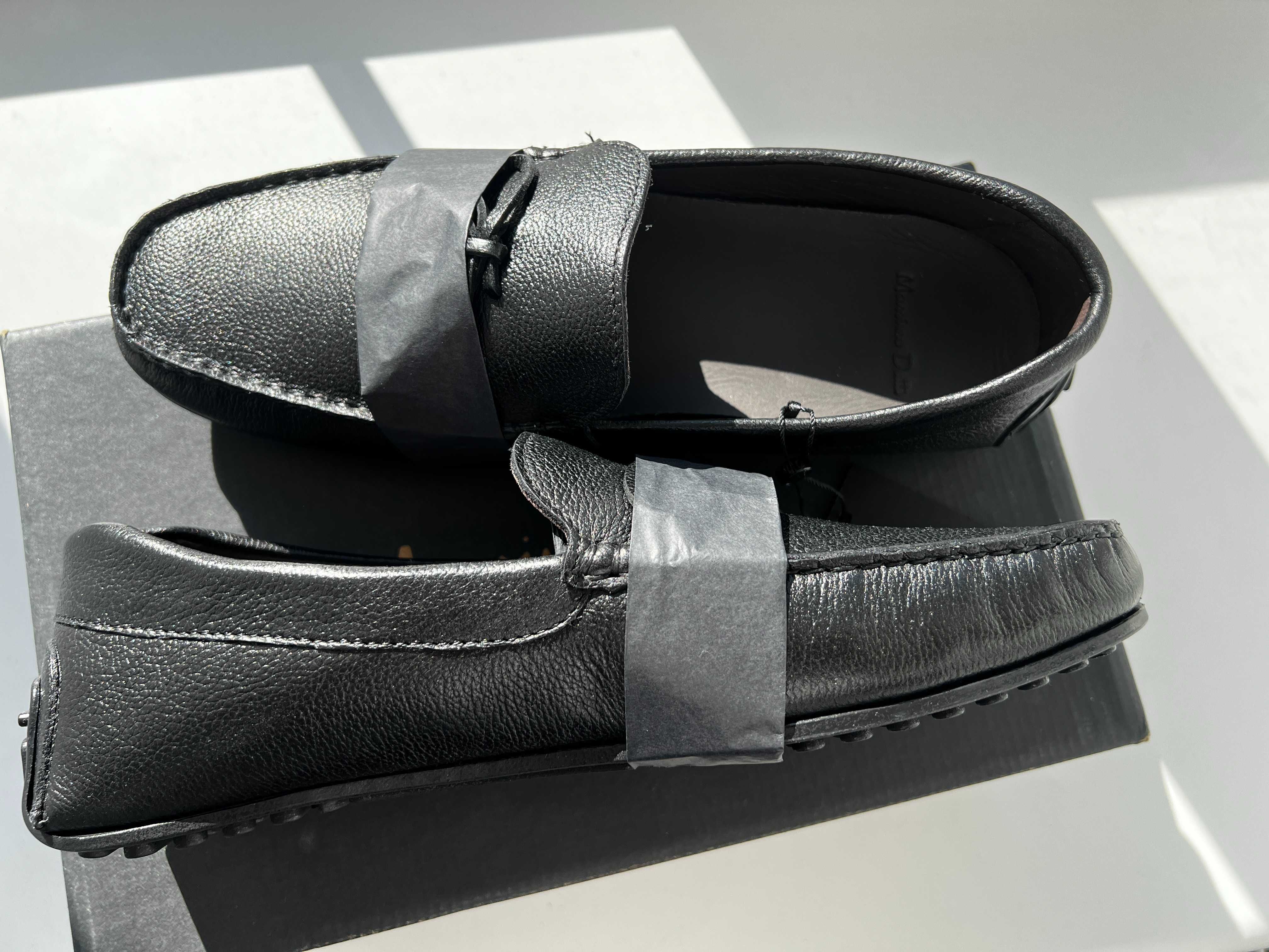 Мокасини Massimo Dutti. Шкіра. Нові. 41,5-42 розмір. 27,5см устілка