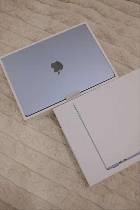 Macbook Air 13, M4 256gb, у новому стані!