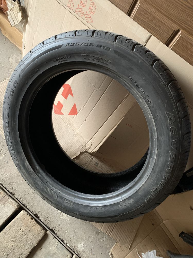 Резина 235/55R19 laufenn Goodrich комплект