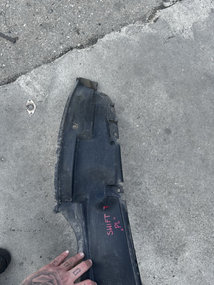Nadkole Suzuki Swift MK7 Lewe Przednie