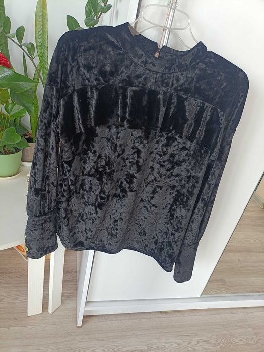 Bluzka czarna welurowa M