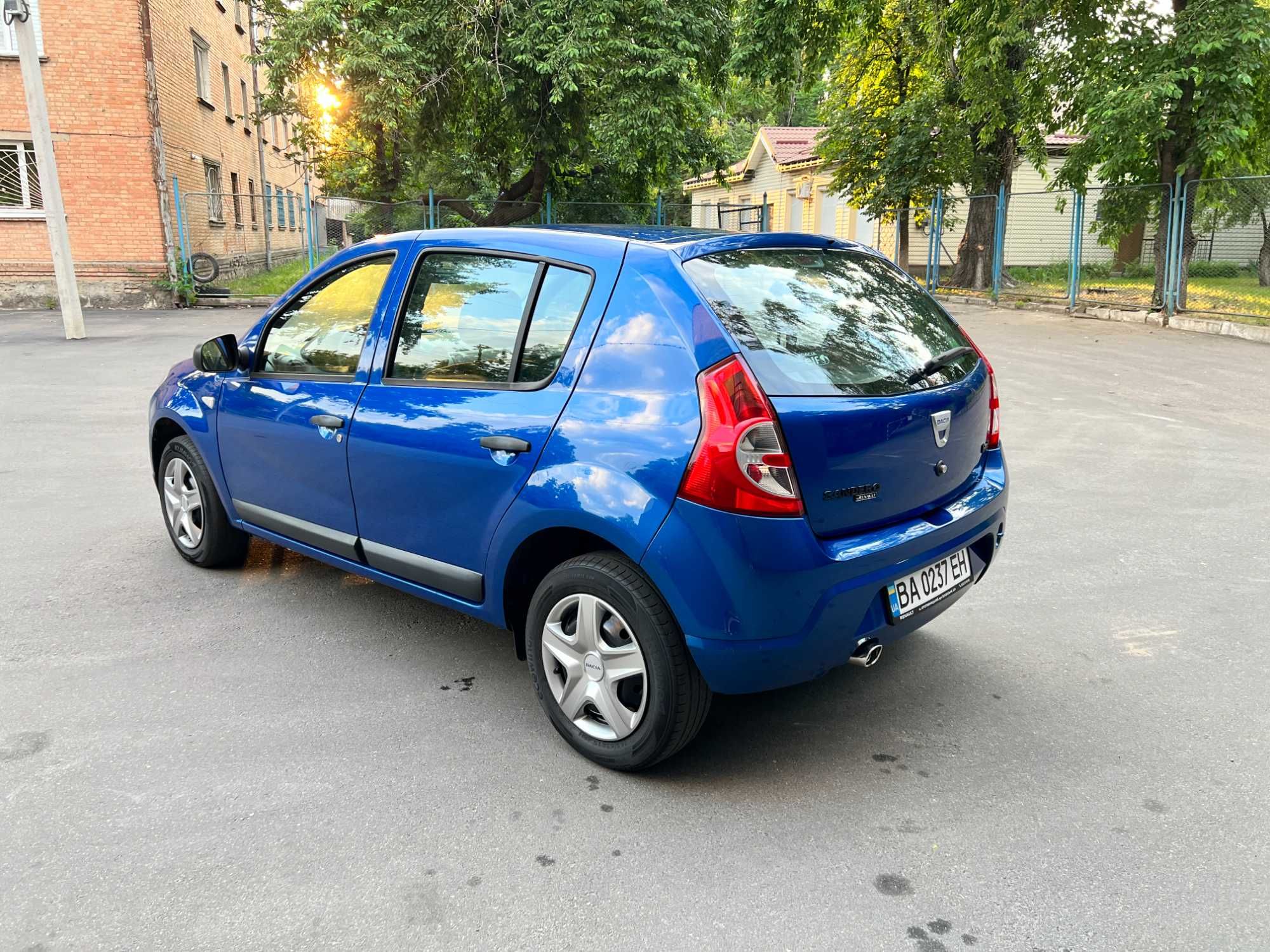 Dacia Sandero,Дачия Renault Сандеро