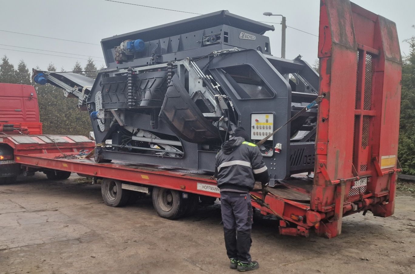Przesiewacz DG MACHINES 3 frakcje sieje kompost przez 10 mm sito