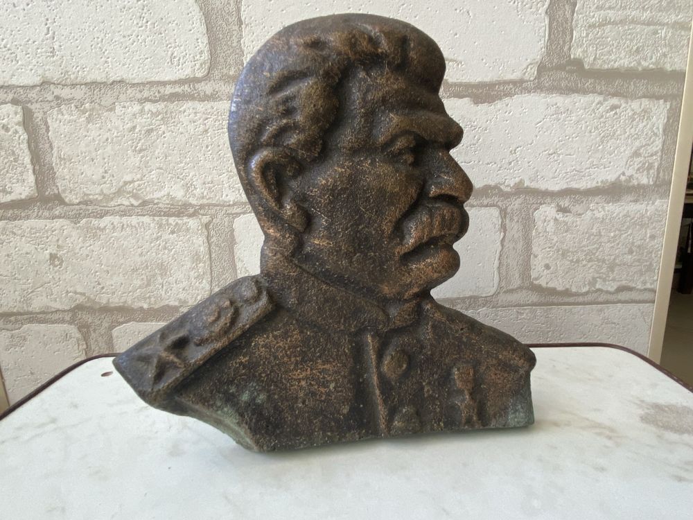 Бюст сталин чугун