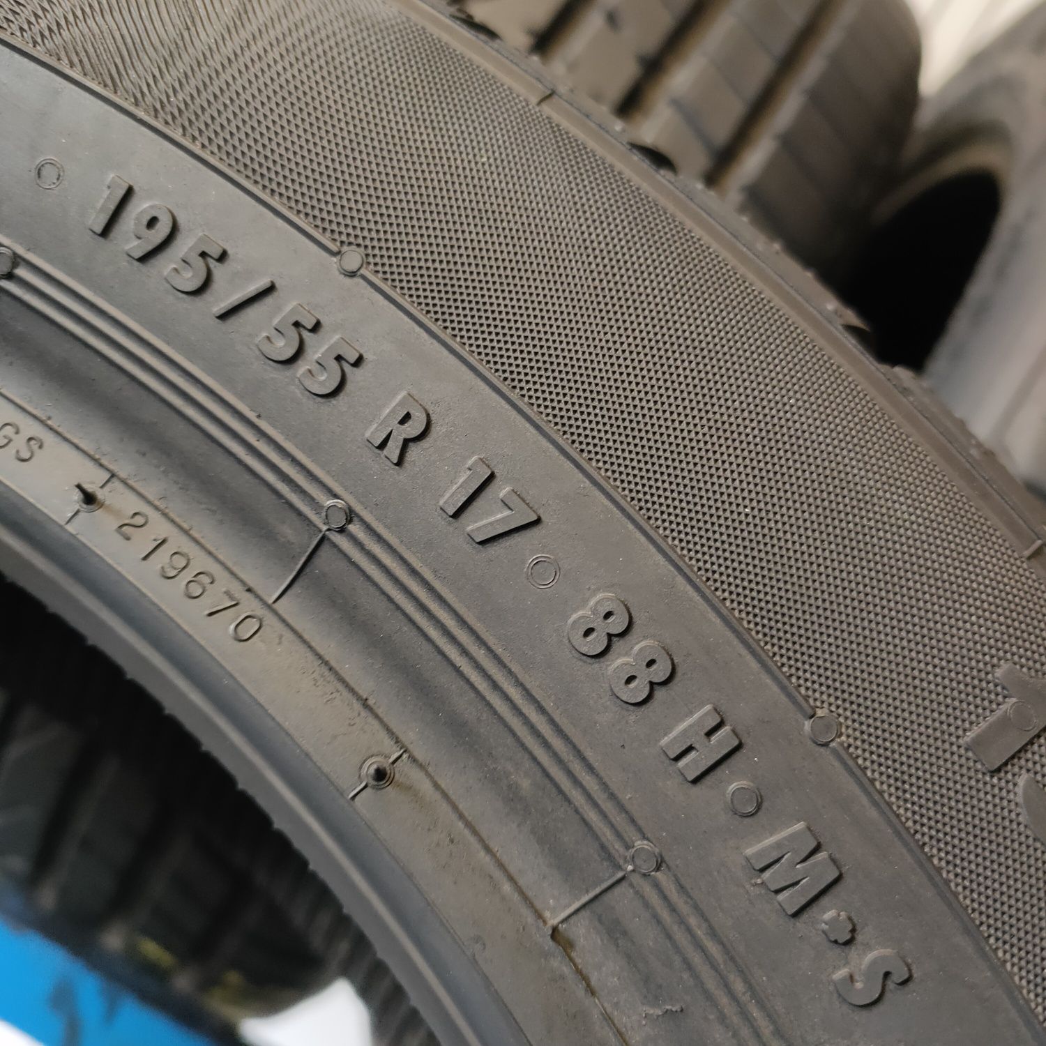 195/55R17 Continental ContiWinterContact TS830P 2021r 7mm