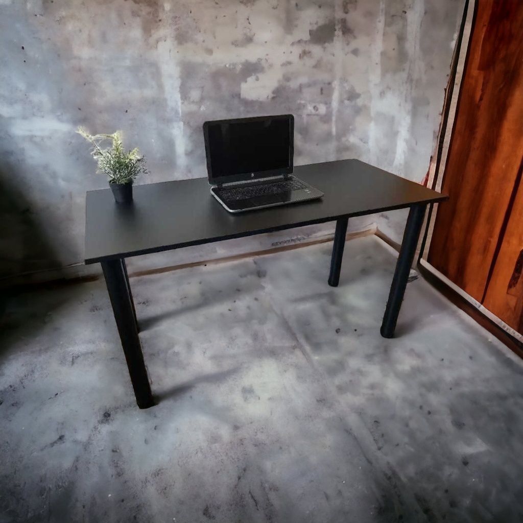 Nowy stół stolik kuchenny blat 80x60 może służyć też jako biurko
